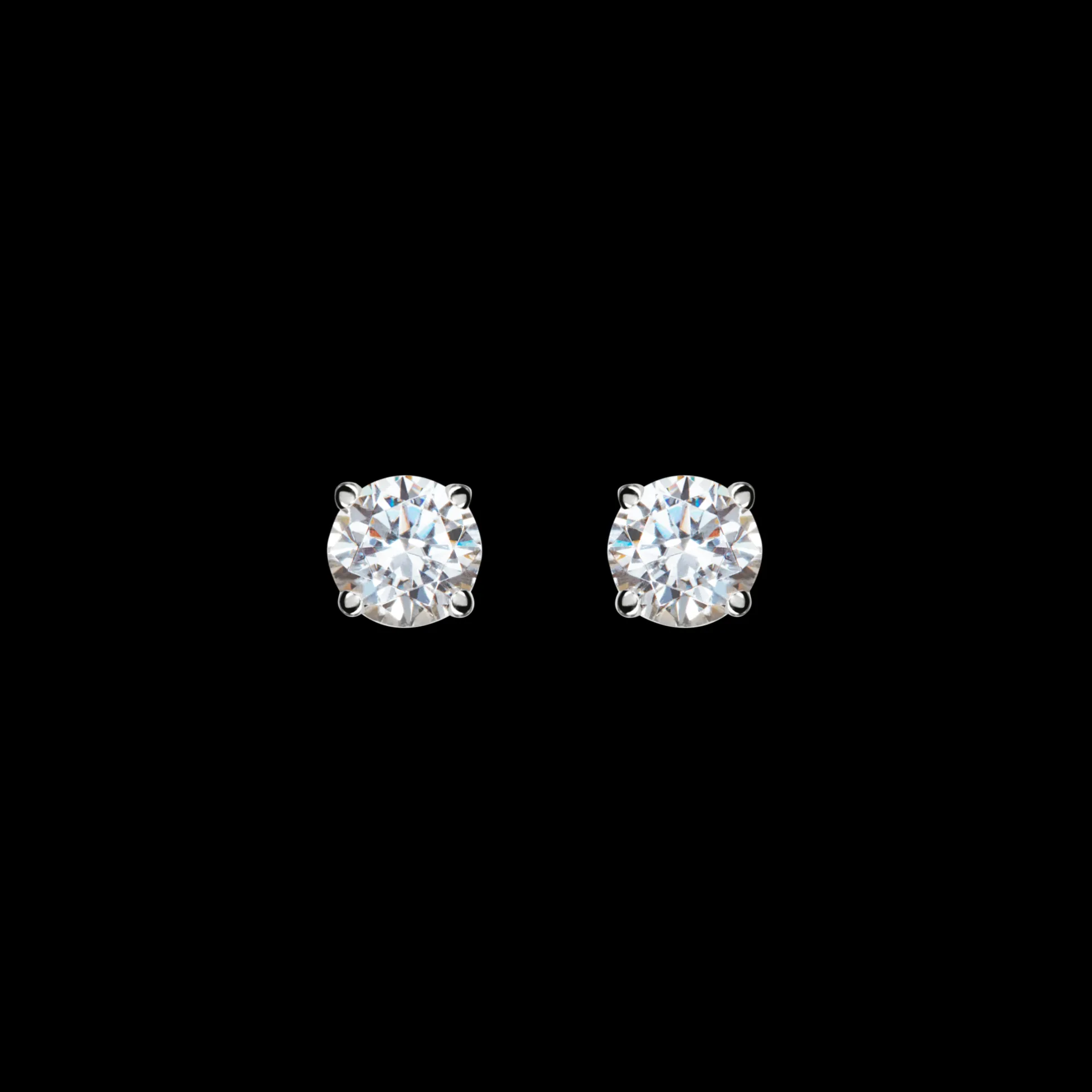 1 Carat Round Diamond Studs