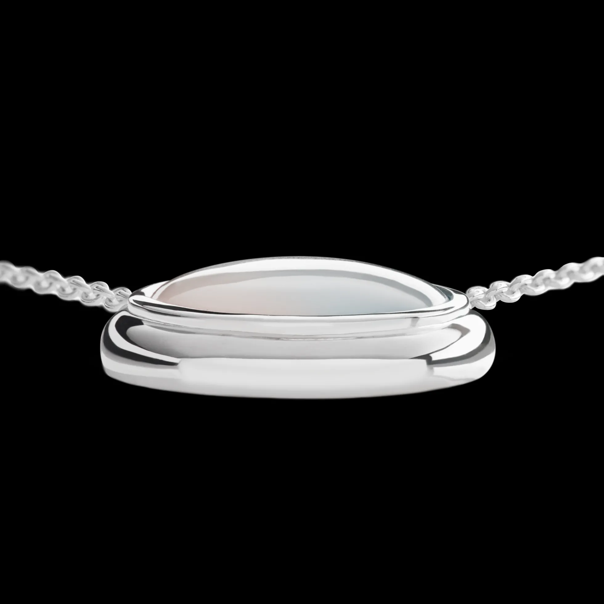 Heirloom Mother of Pearl Pendant Necklace